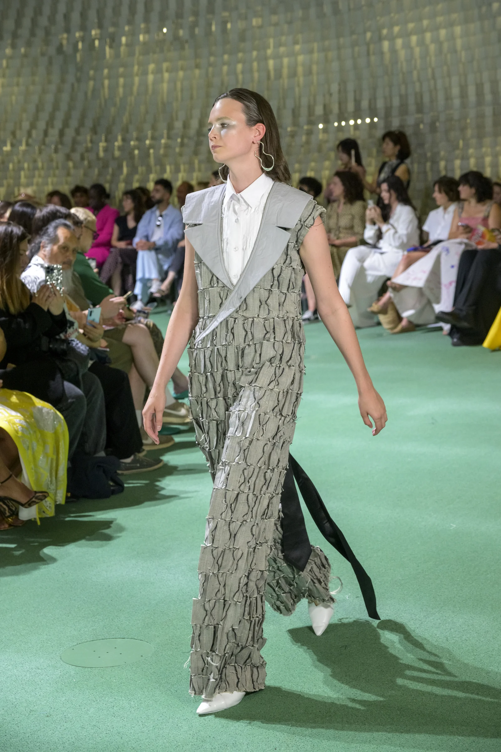 Managerial Grace from the SUIT UP collection on the runway at Espace Niemeyer, Paris
